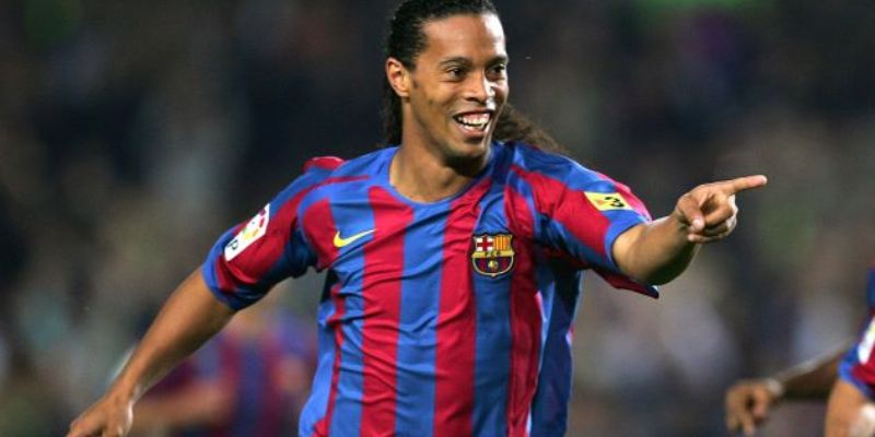 Sự nghiệp bóng đá của tiểu Ronaldo Ronaldinho